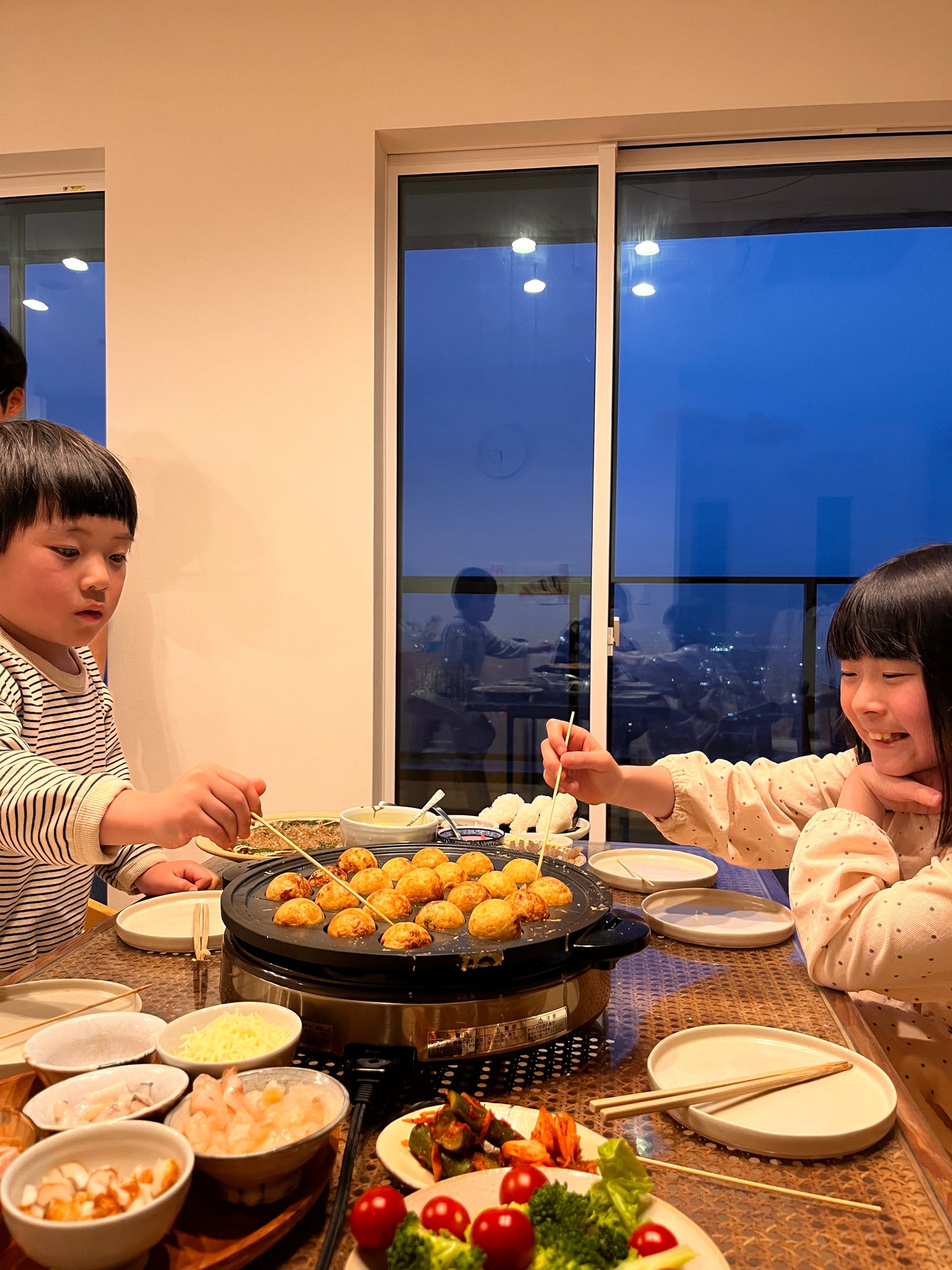 Cooking Experience at a Japanese Home & Explore the shopping streets near