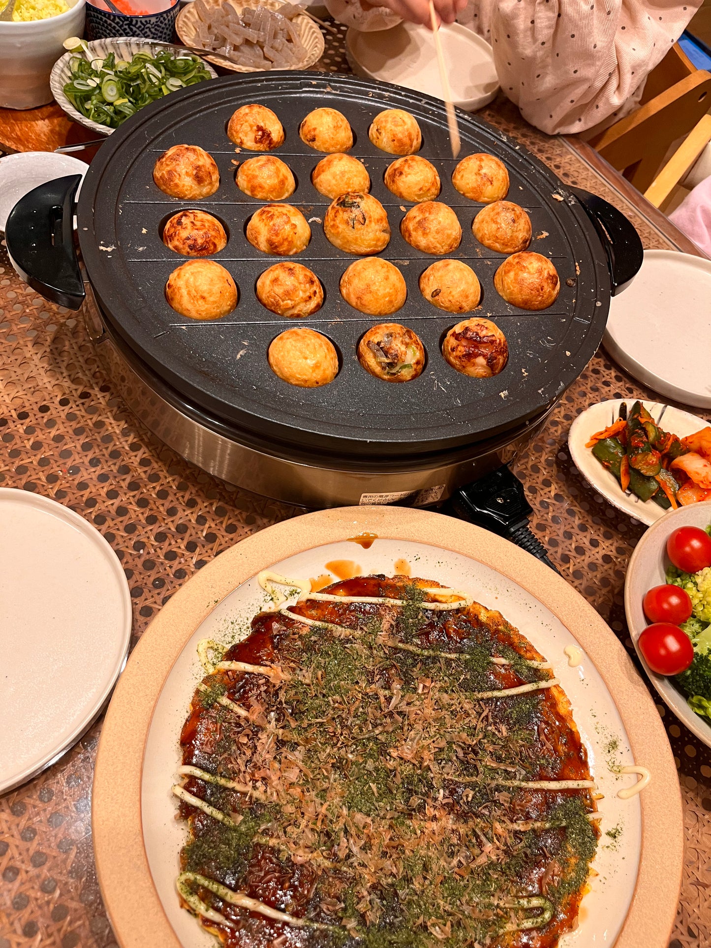 Cooking Experience at a Japanese Home & Explore the shopping streets near