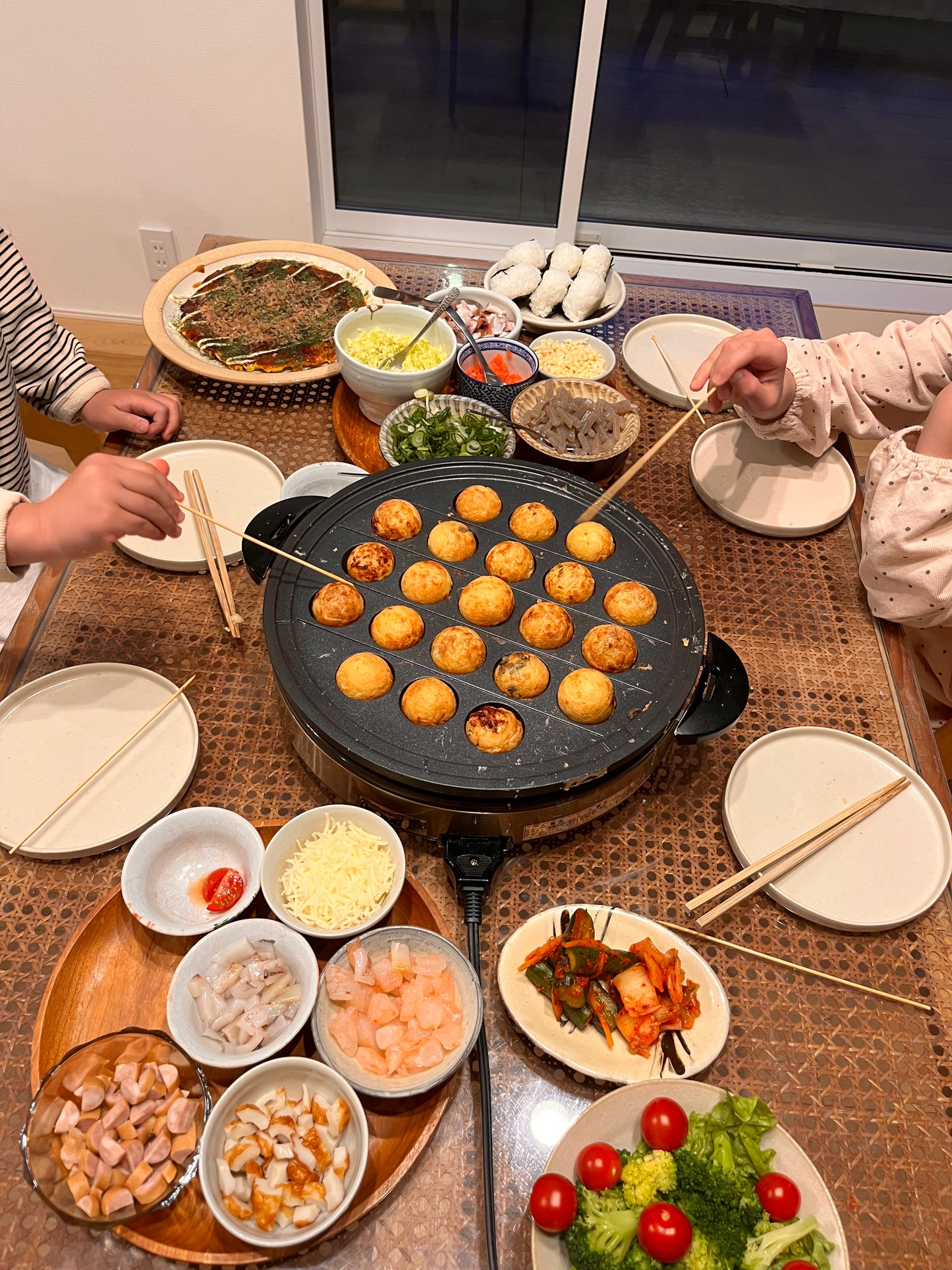 Cooking Experience at a Japanese Home & Explore the shopping streets near