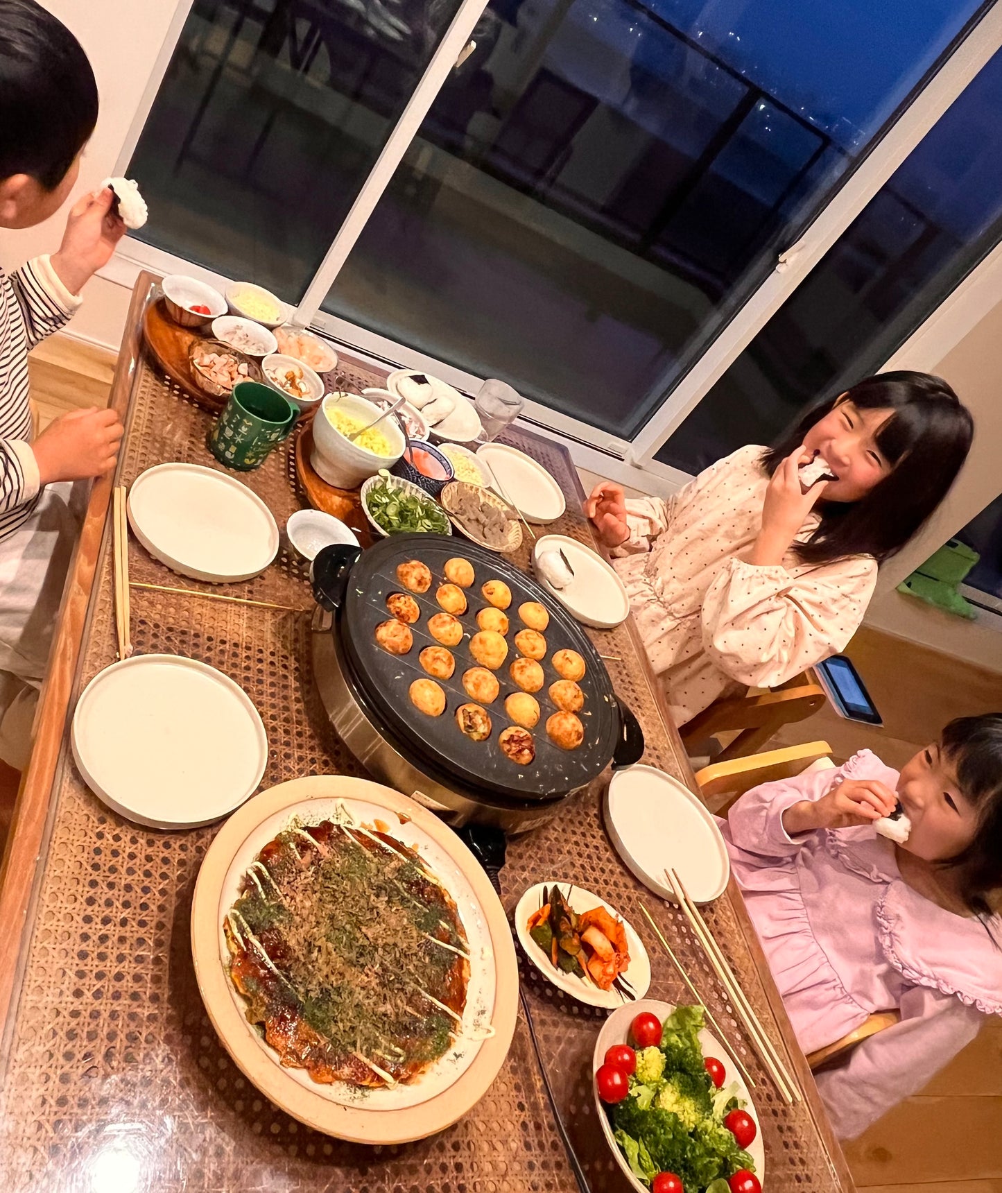 Cooking Experience at a Japanese Home & Explore the shopping streets near