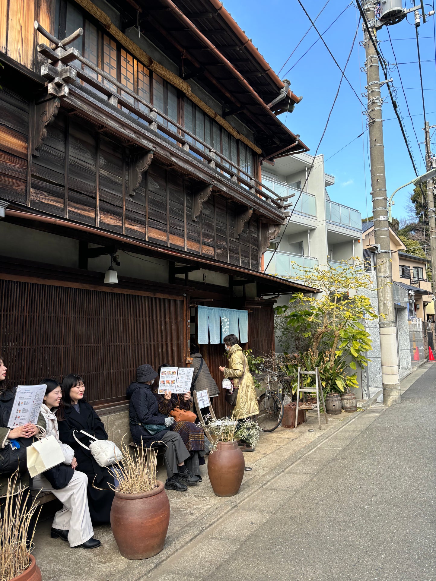 Old town walk and onsen in central Tokyo